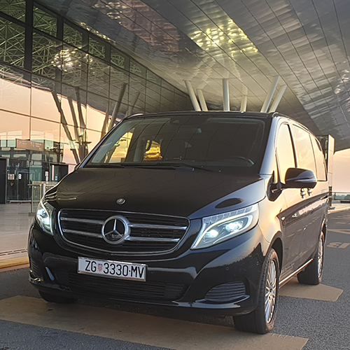 Taxi transfer for small groups in Poreč